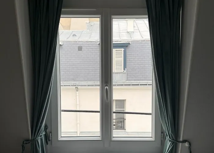 Splendid Louvre 1st District Paris